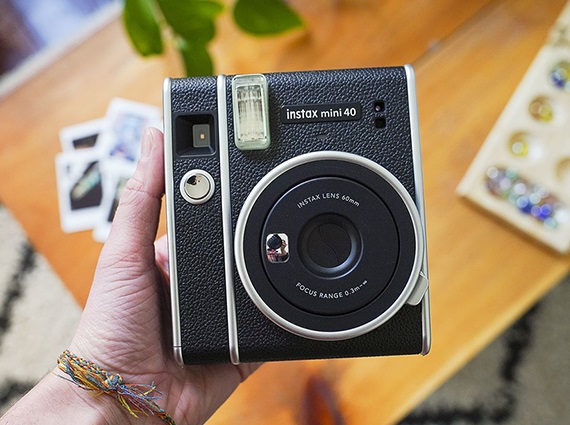 Mini 40 Instant camera