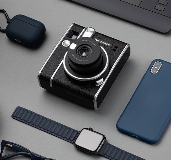 Mini 40 Instant camera